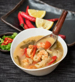 Thai Tom Yum Goong Asia Style